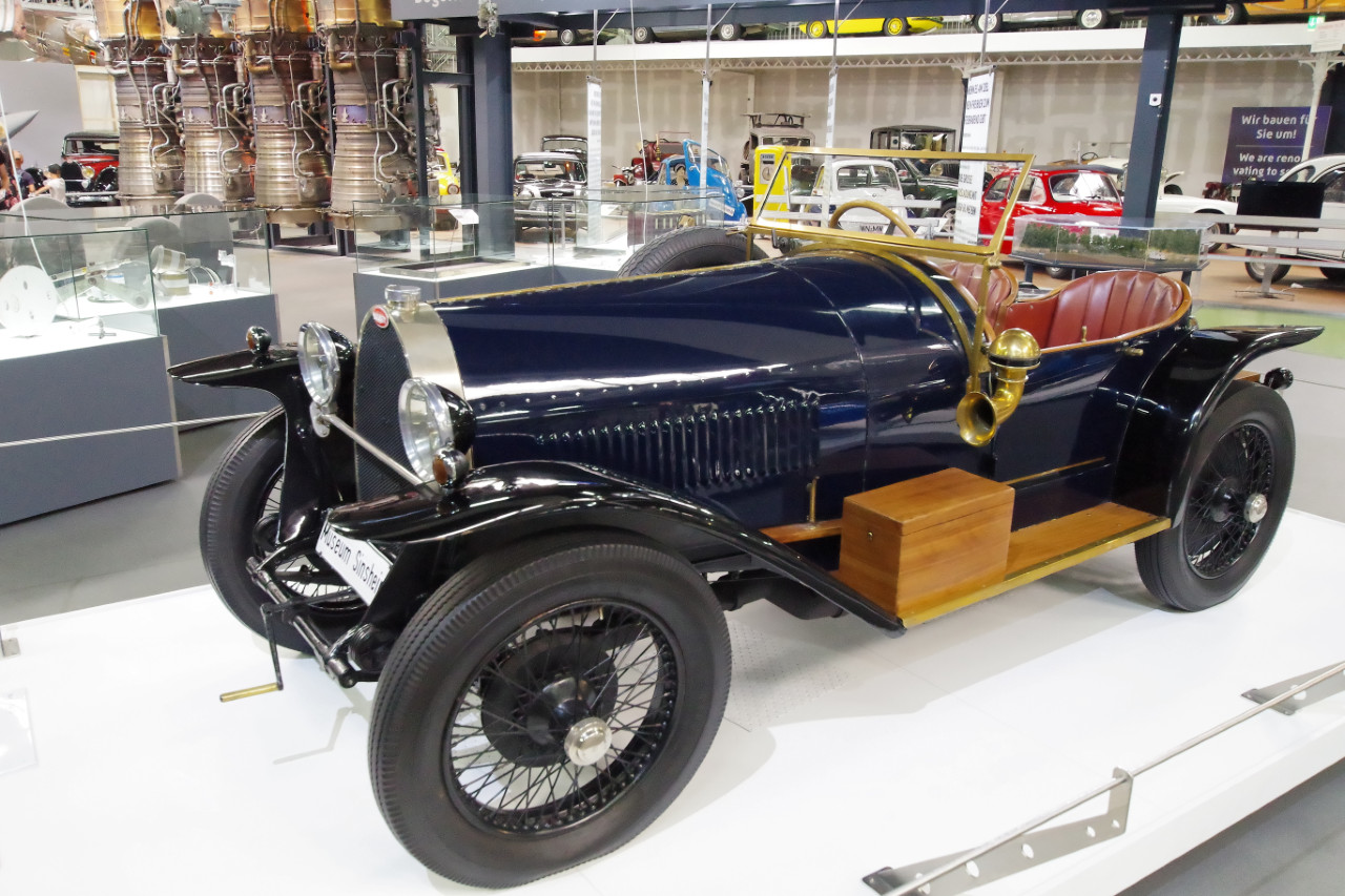1926_Bugatti_37_1