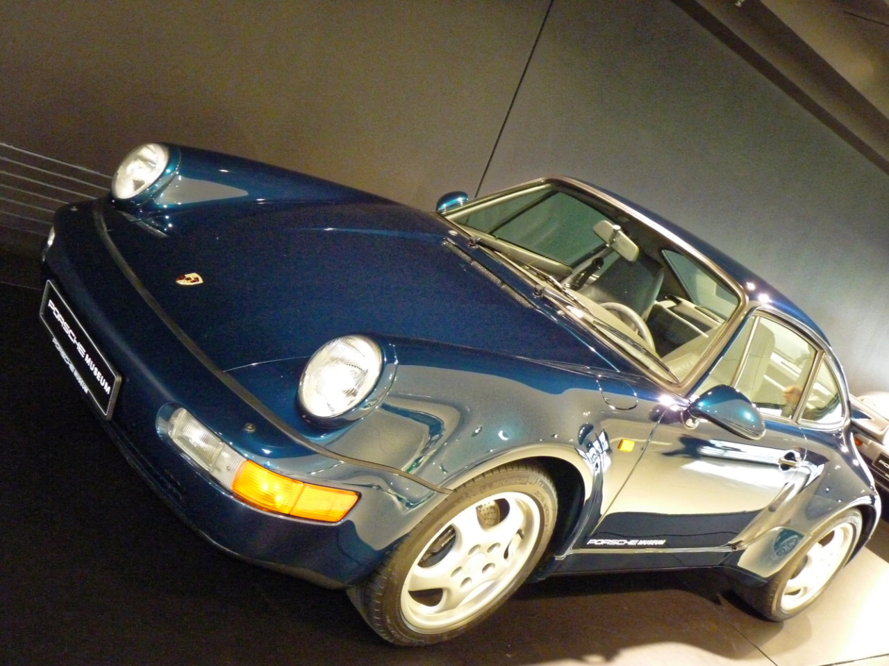 1990-Porsche_911-Turbo